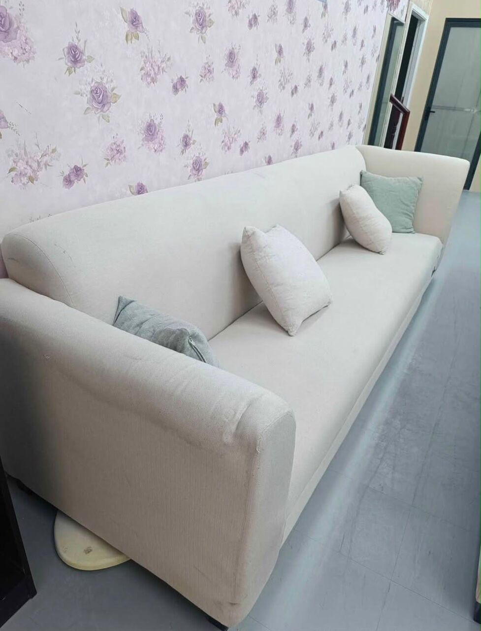 Manama, Furniture, BHD 20,  Salon Chair And Sofa