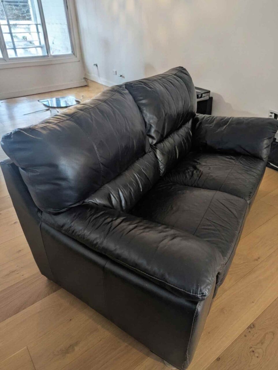 Melbourne, Furniture, AUD 175,  Top Italian Leather Couch For Sale In Australia