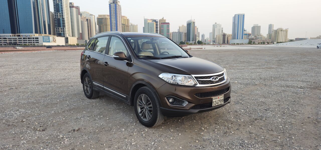 Manama, Vehicles, Cars & Trucks , BHD 1650,  Chery Tiggo 5,  2017,  Automatic,  140 KM,  2.0cc 4 Cylinder, Full Option, Neat And Clean