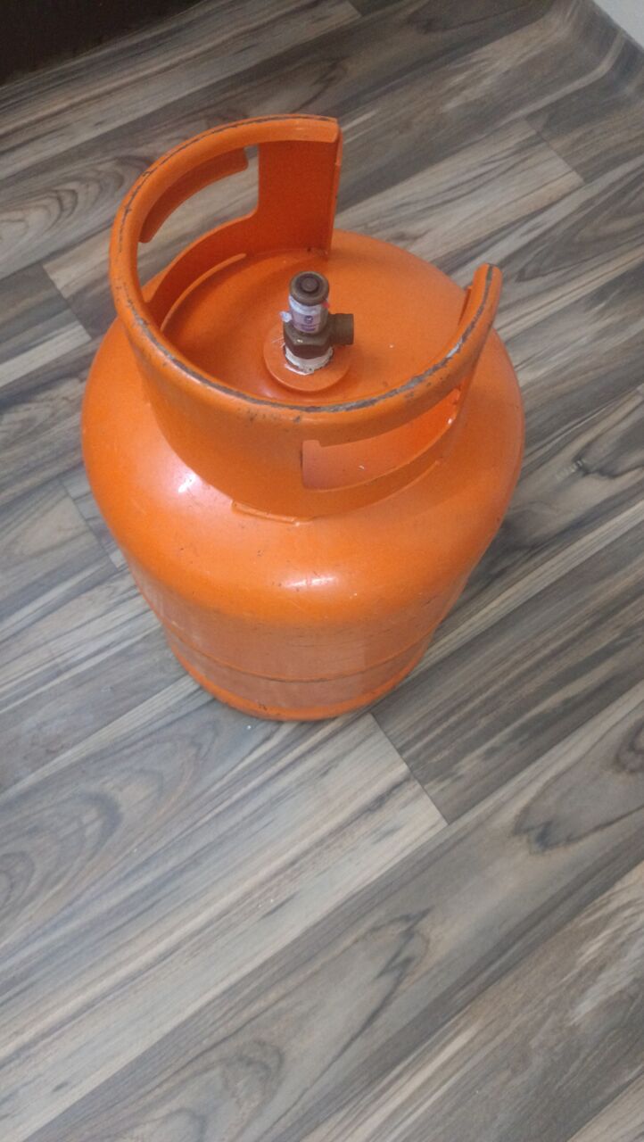 Yanbu, Household Items, SAR 210,  Gas Cylinder For Sale With Gas Only 3 Day Use