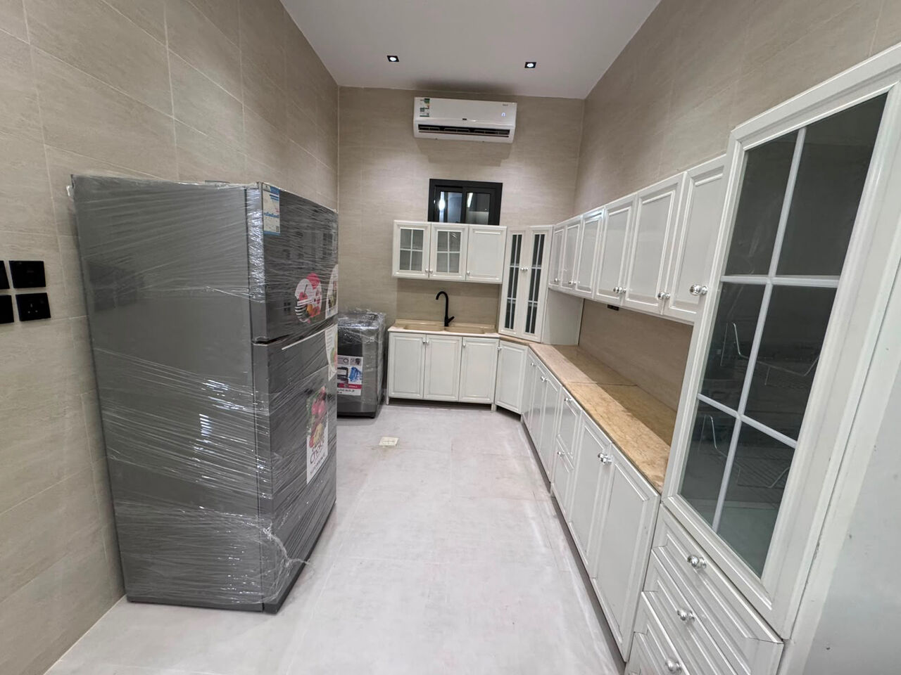 Al-Muzahmiya, Bedspace For Rent, SAR 1700/month,  🏠 Fully Furnished Executive Room – Al Muzamiyah