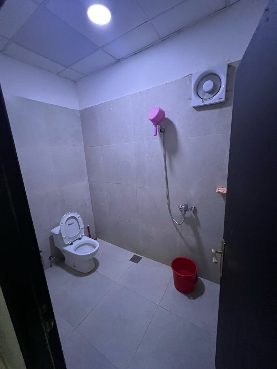 Riyadh, Bedspace For Rent, SAR 1100/month,  Furnished,  SAR 1100/month Furnished Room/Bed For Executive Bachelor-King Abdul Aziz Road -salman Par