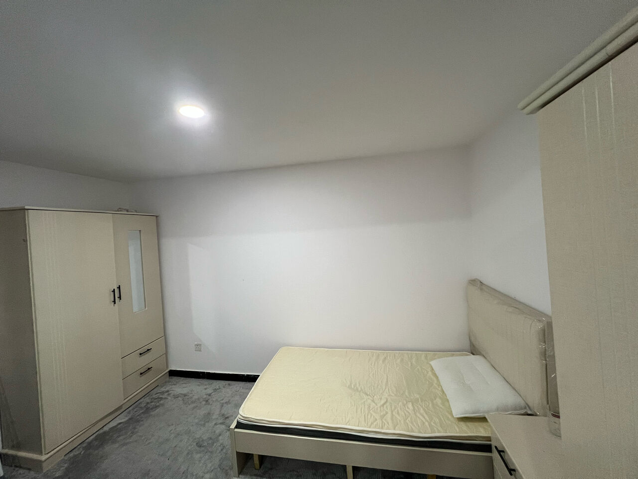 Riyadh, Bedspace For Rent, SAR 1100/month,  Furnished,  SAR 1100/month Furnished Room/Bed For Executive Bachelor-King Abdul Aziz Road -salman Par
