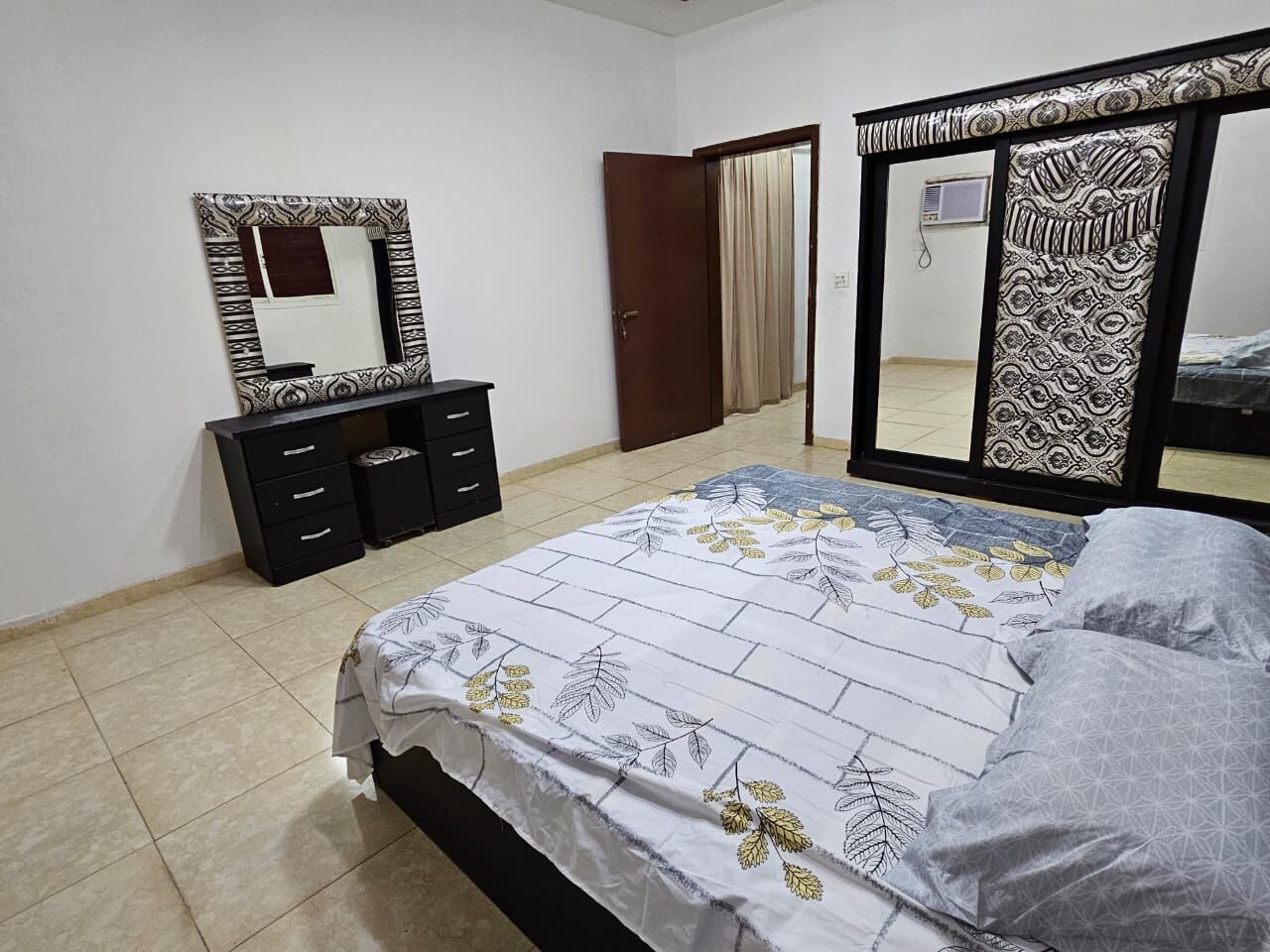 Jubail, Apartments, Flats, Houses & Villas, SAR 2600/month,  Furnished,  2 BR,  Gated Compound 2BHK Available For Family