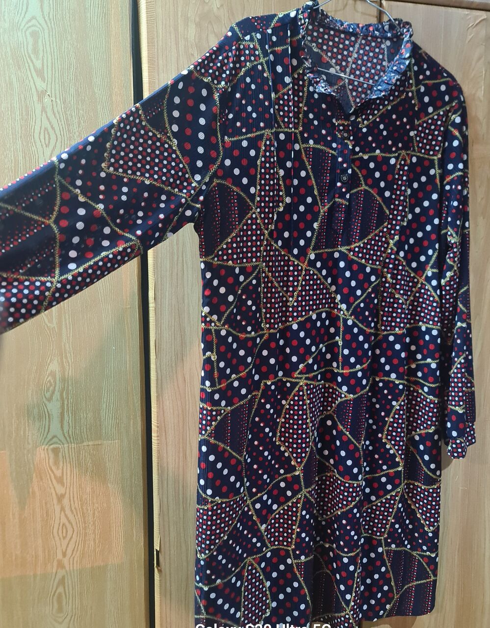 Al Malaz, Furniture, SAR 300,  Sofa Set And Abayas