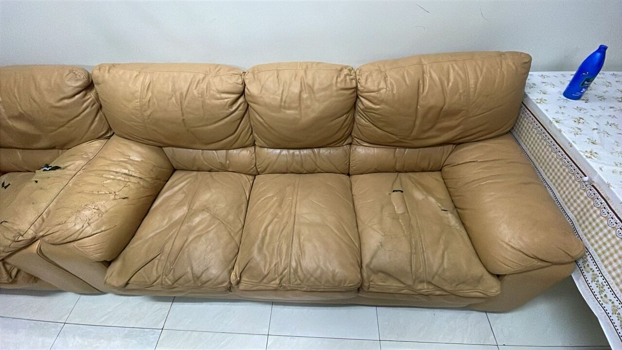 Sulai, Free Items, SAR 1,  Storng Leather Sofa