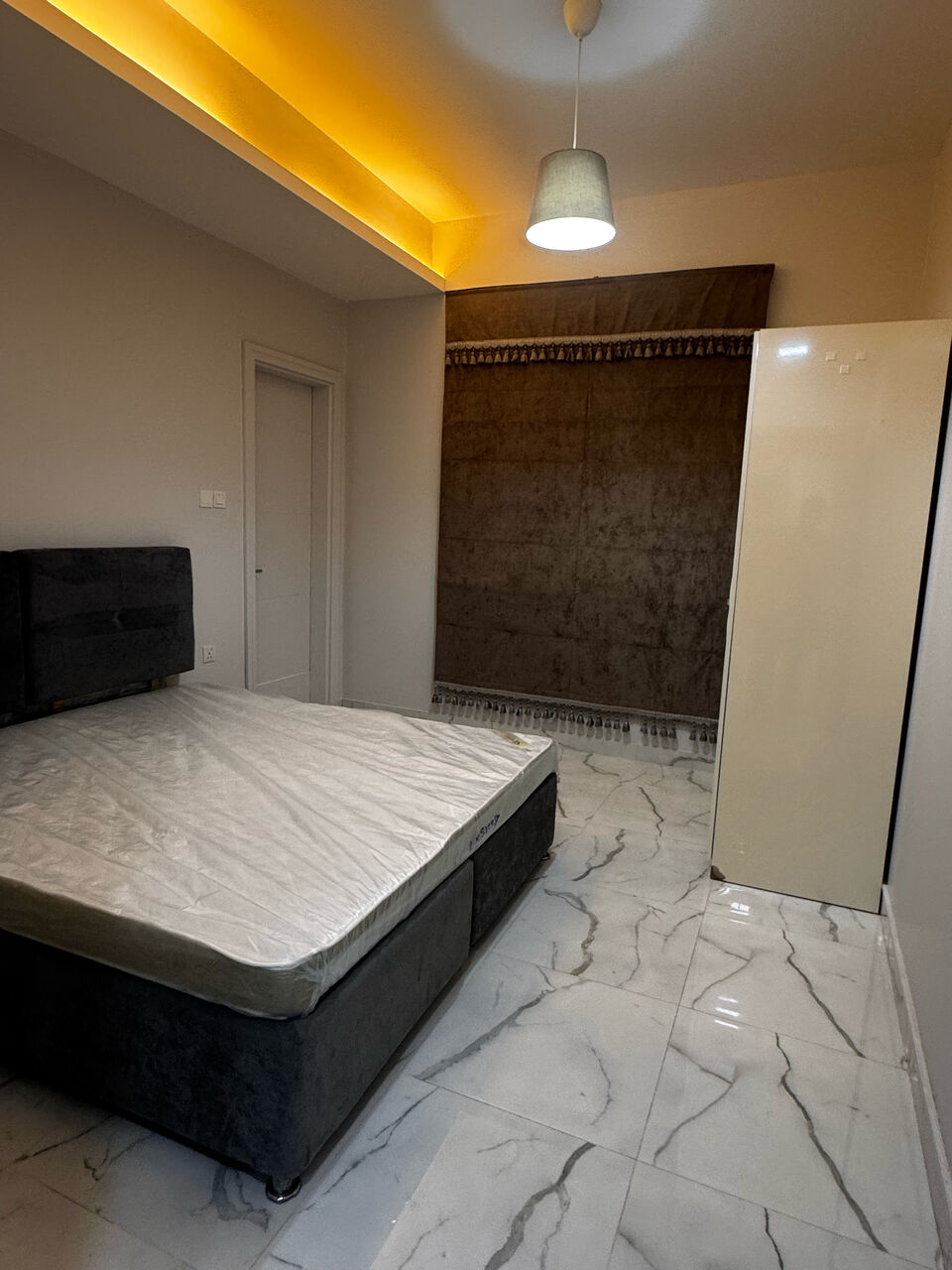 Manama, Apartments, Flats, Houses & Villas, BHD 250/month,  1 BR,  1bhk Fully Furnished Flat In Mahoos 250bd With Ewa