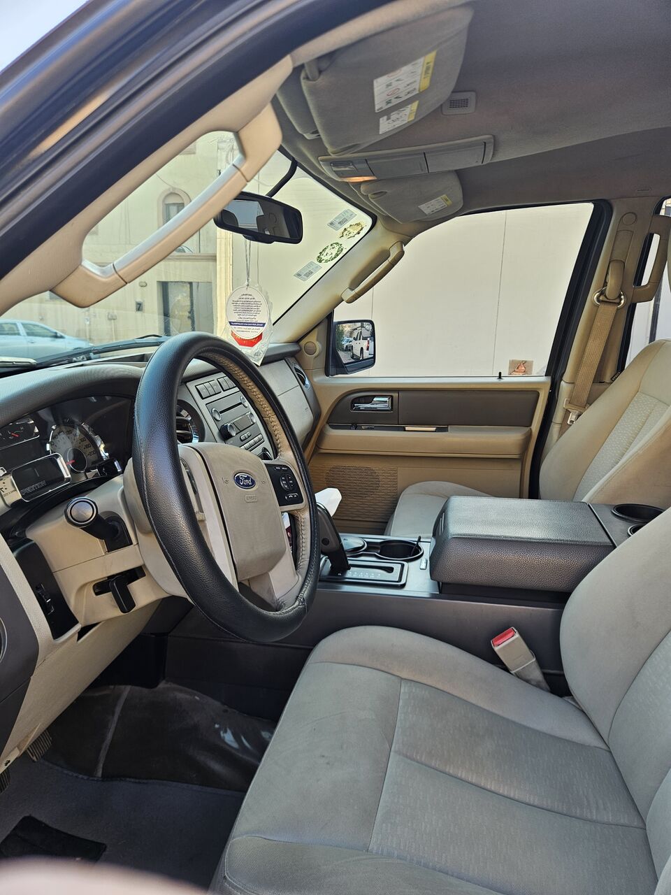 Jubail, Vehicles, Cars & Trucks , SAR 42000,  Ford Expedition,  2013,  Automatic,  215000 KM,    SAR 42000