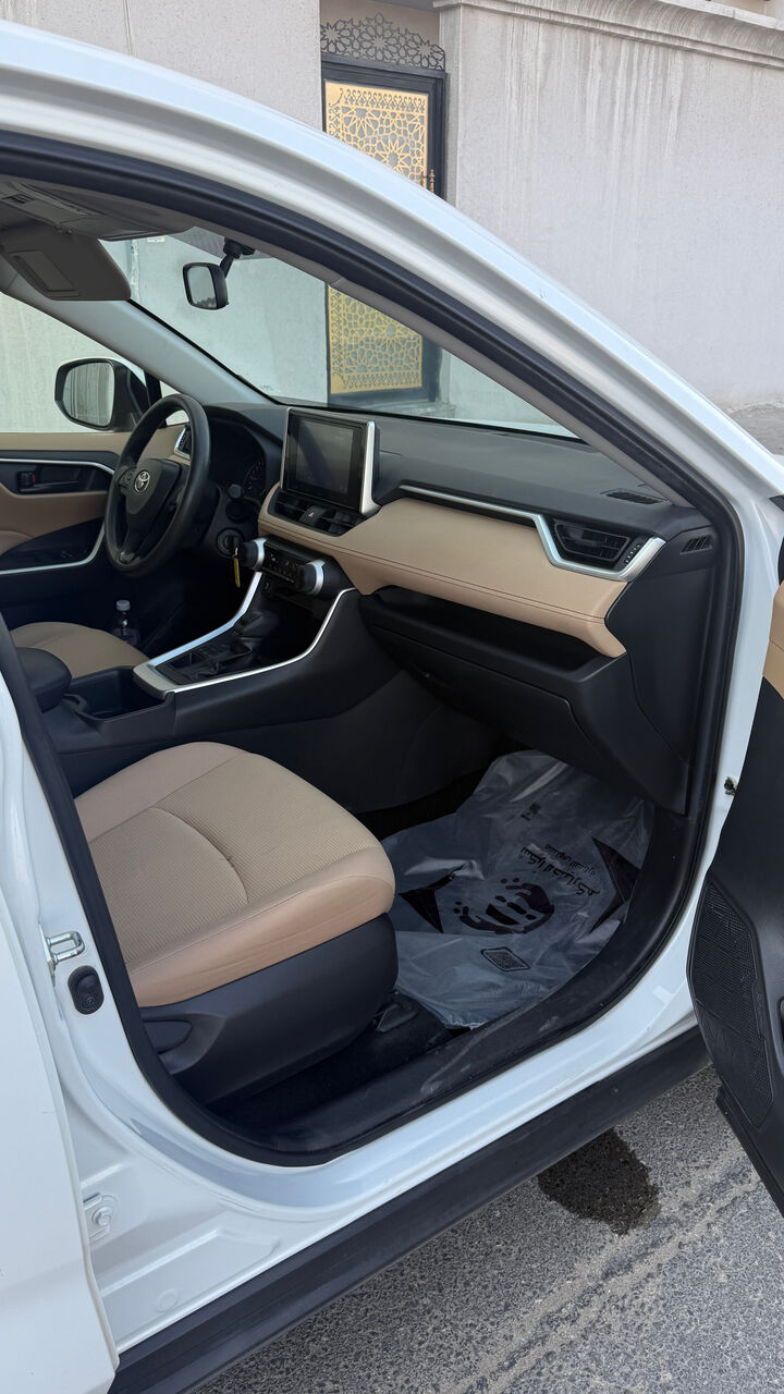 Dammam, Vehicles, Cars & Trucks , SAR 73000,  Toyota RAV4,  2023,  Automatic,  219000 KM,    (4WD)