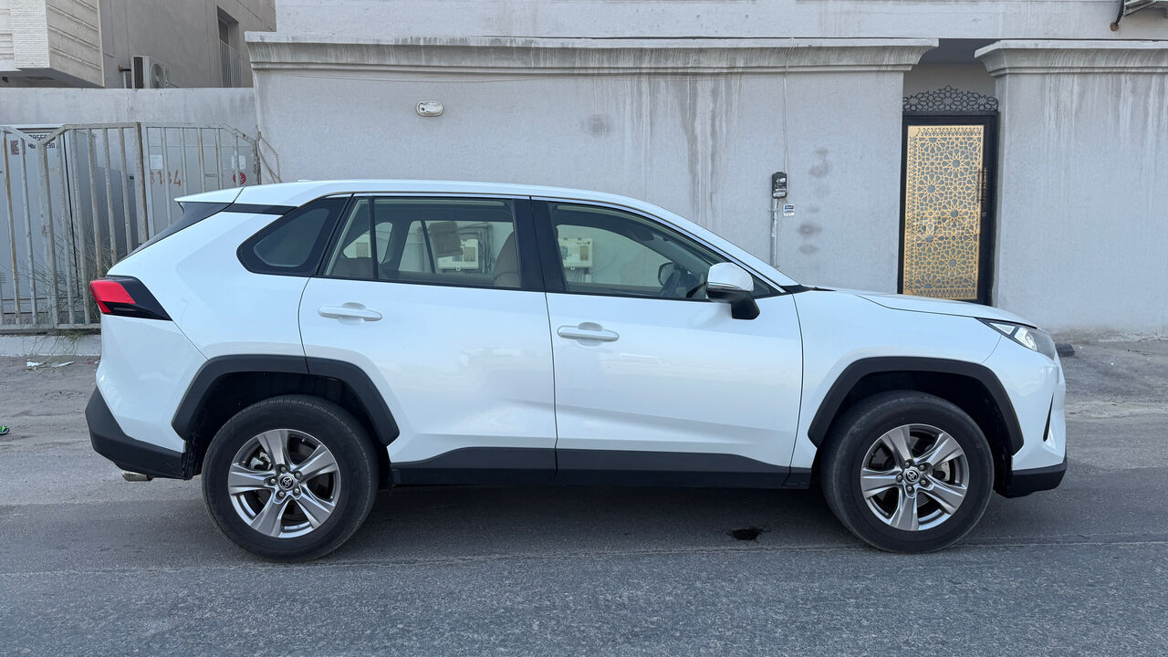 Dammam, Vehicles, Cars & Trucks , SAR 73000,  Toyota RAV4,  2023,  Automatic,  219000 KM,    (4WD)
