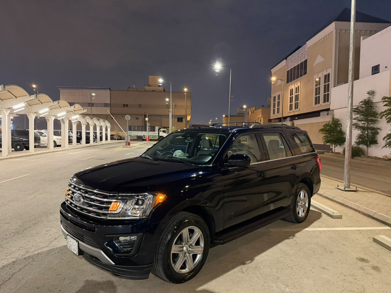 Riyadh, Vehicles, Cars & Trucks , SAR 118000,  Ford Expedition,  2021,  Automatic,  90000 KM,  For Sale:
