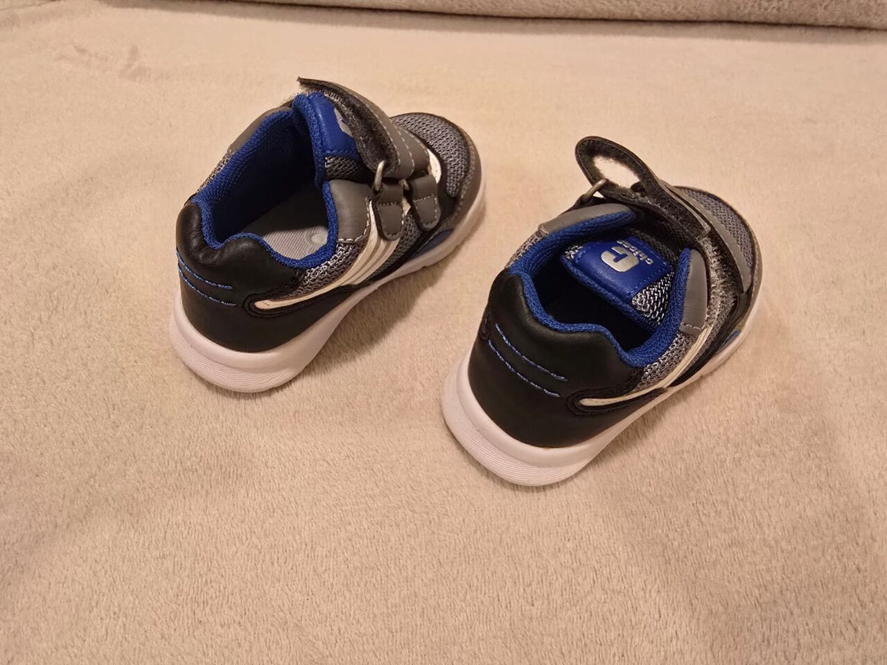 Jeddah, Baby & Kid Stuff, SAR 75,  New Sports Shoes For 6 To 12 Months Old. Size EU19