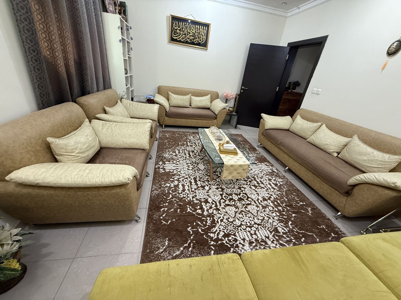 Al Malaz, Furniture, SAR 750,  Sofa Set 7 Seater Leather