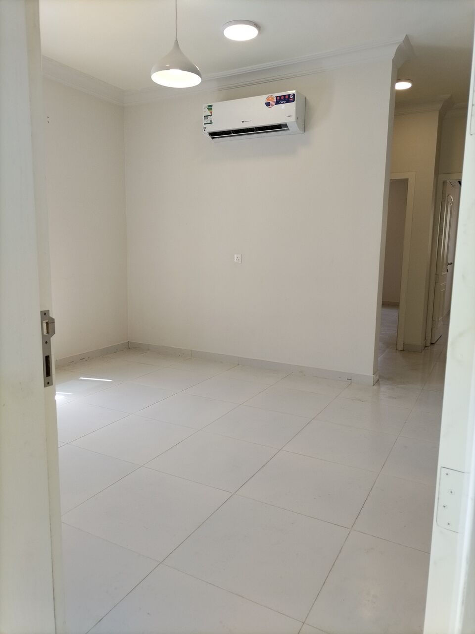 Khobar, Apartments, Flats, Houses & Villas, SAR 25600/year,  2 BR,  Family Apartment For Rent (Two Rooms, Hall, Bathrooms, Air-conditioned Kitchen, Split Outs