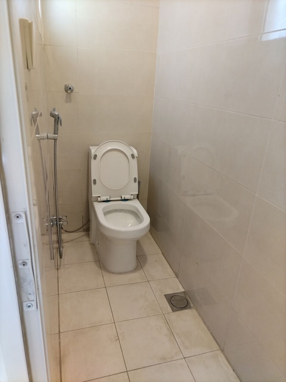 Khobar, Apartments, Flats, Houses & Villas, SAR 25600/year,  2 BR,  Family Apartment For Rent (Two Rooms, Hall, Bathrooms, Air-conditioned Kitchen, Split Outs