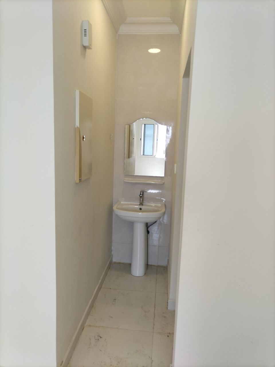 Khobar, Apartments, Flats, Houses & Villas, SAR 25600/year,  2 BR,  Family Apartment For Rent (Two Rooms, Hall, Bathrooms, Air-conditioned Kitchen, Split Outs