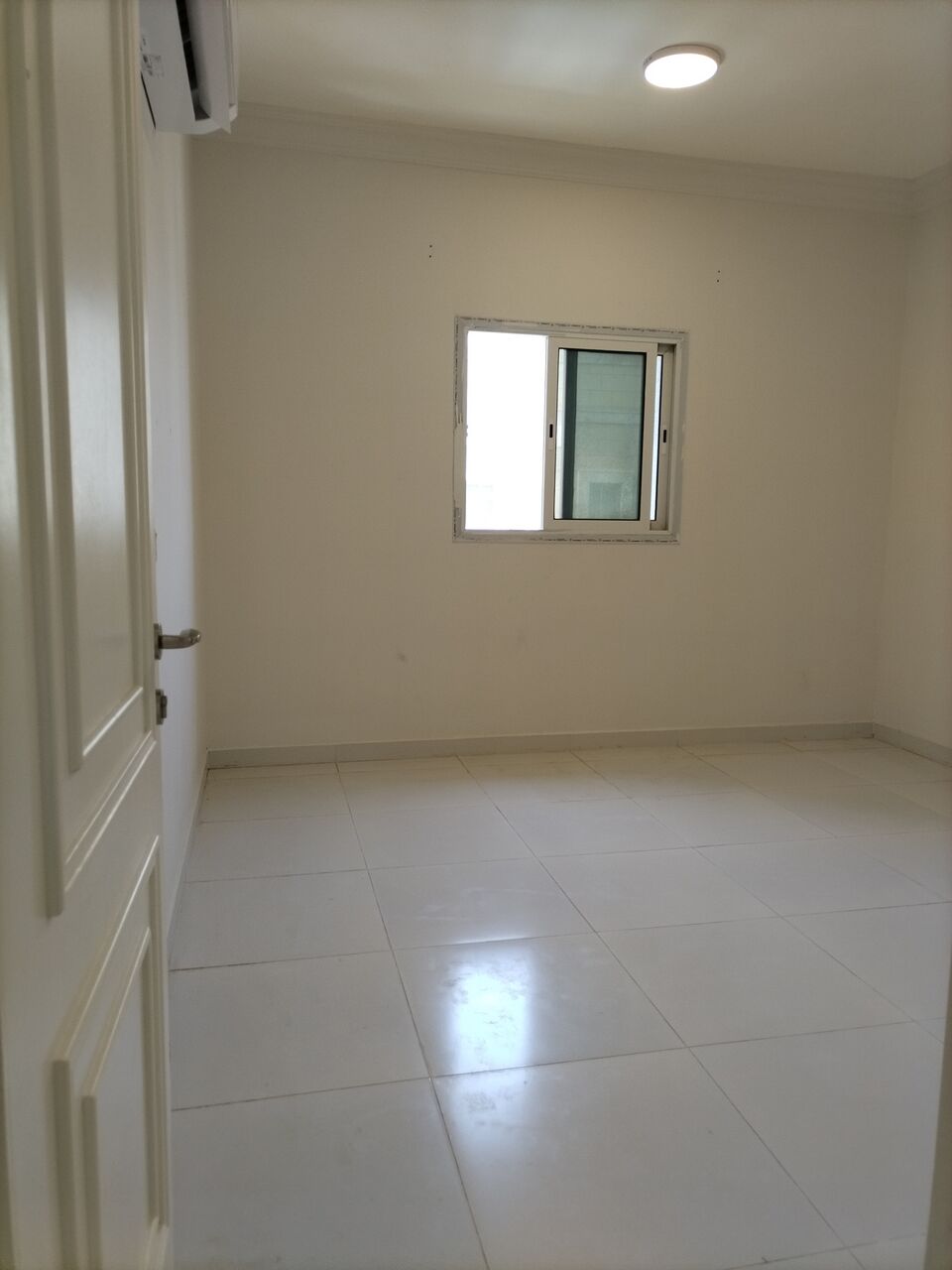 Khobar, Apartments, Flats, Houses & Villas, SAR 25600/year,  2 BR,  Family Apartment For Rent (Two Rooms, Hall, Bathrooms, Air-conditioned Kitchen, Split Outs