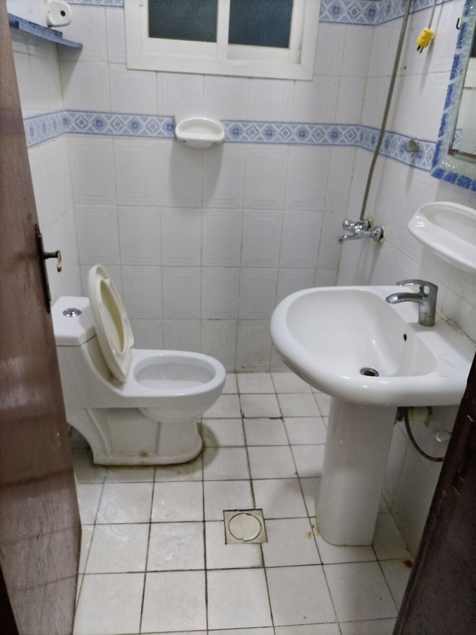 Khobar, Apartments, Flats, Houses & Villas, SAR 20000/year,  3 BR,  Family Apartment For Rent (3 Rooms, Hall, Two Bathrooms, Kitchen, Two Entrances To The Flo