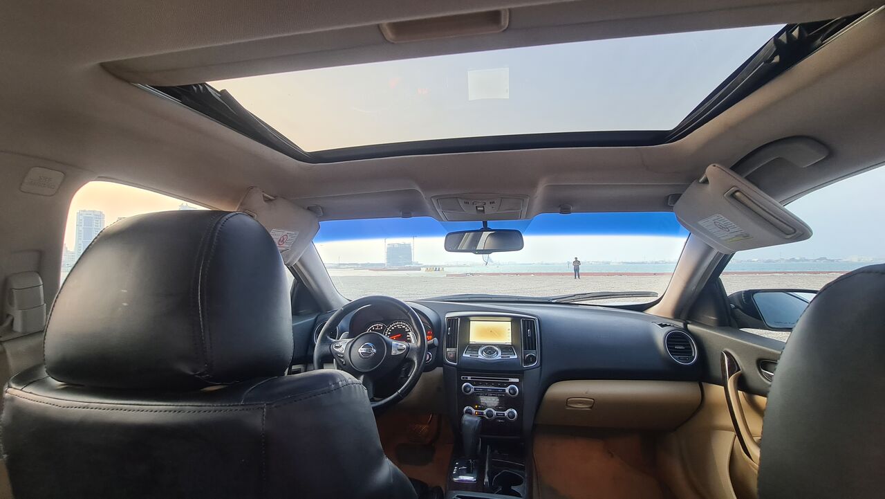 Juffair, Vehicles, Cars & Trucks , BHD 1250,  Nissan Maxima,  2011,  Automatic,  273 KM,   Full Option Instalments Option Available