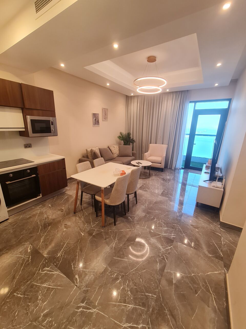 Juffair, Apartments, Flats, Houses & Villas, BHD 350/month,  1 BR,  Luxury Sea View Apartment In Juffair
