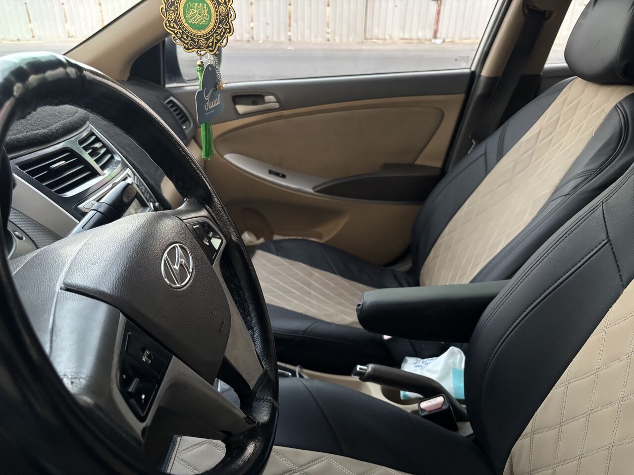 Dammam, Vehicles, Cars & Trucks , SAR 17000,  Hyundai Accent,  2015,  Automatic,  560000 KM,   Model -  Car For Sell
