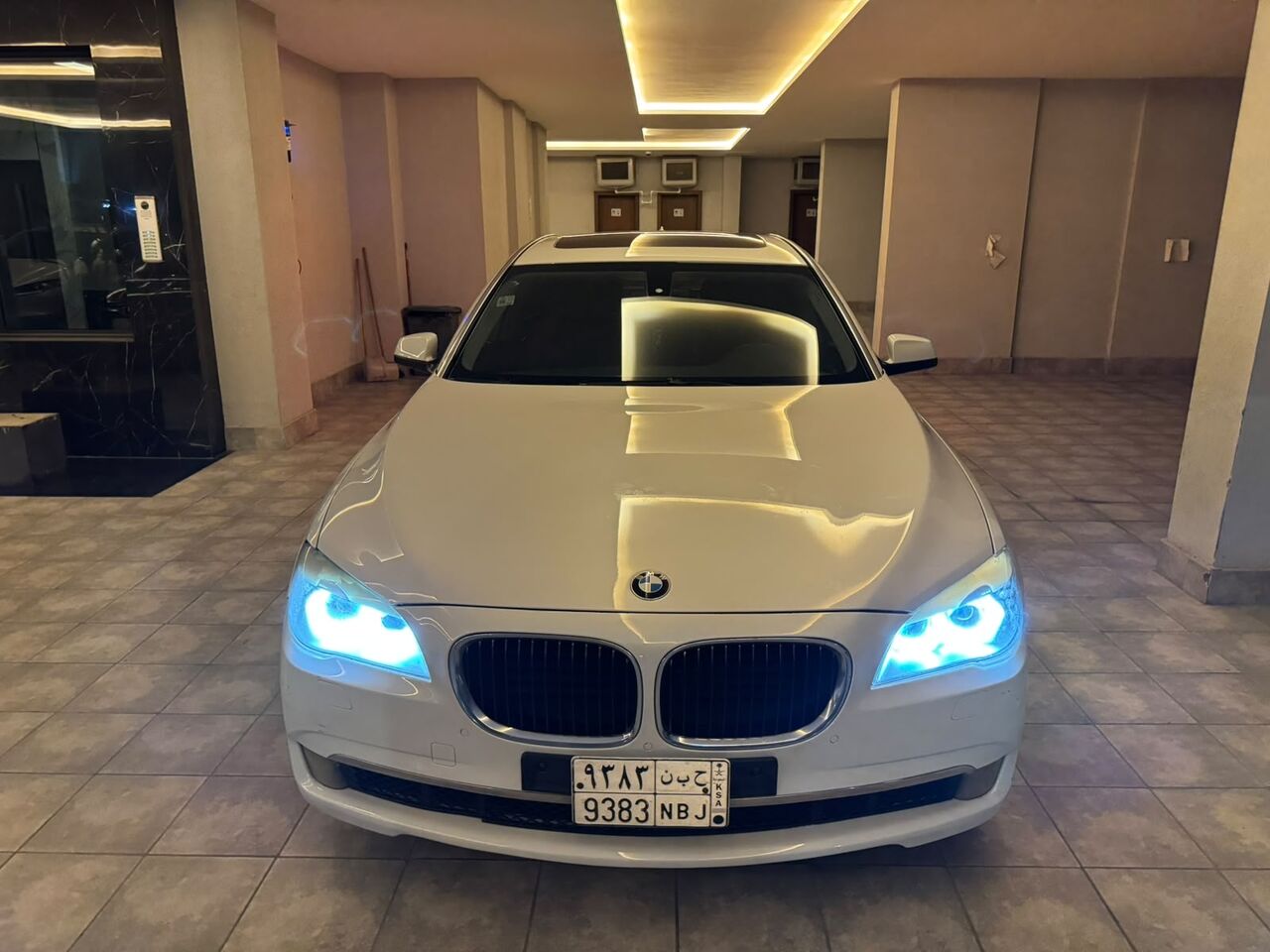 Jeddah, Vehicles, Cars & Trucks , SAR 29000,  Bmw 740,  2011,  Automatic,  250000 KM,  Li Six Cylinders Turbo Price Negotiable