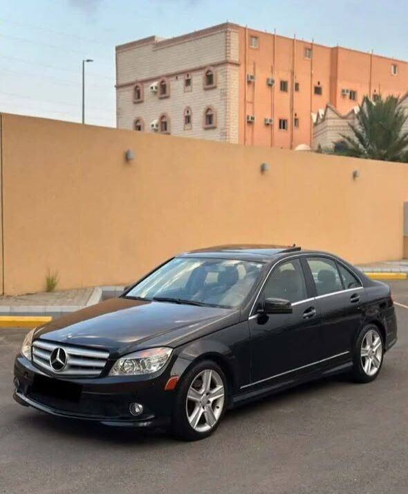 Taif, Vehicles, Cars & Trucks , SAR 23000,  Mercedes-Benz C-Class,  2010,  Automatic,  304000 KM,  Mercedes Benz C300 Six Cylinders Panoramic Roof In Perfect Condition