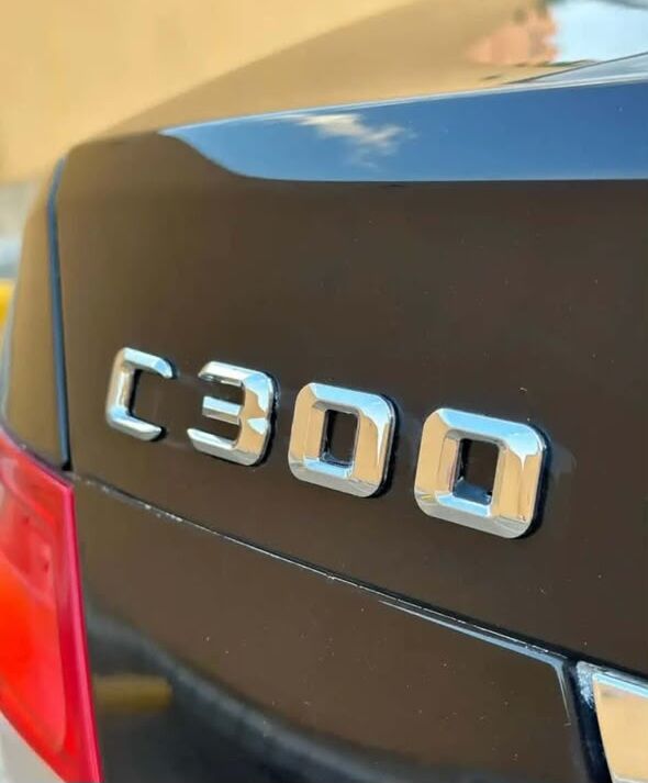 Taif, Vehicles, Cars & Trucks , SAR 23000,  Mercedes-Benz C-Class,  2010,  Automatic,  304000 KM,  Mercedes Benz C300 Six Cylinders Panoramic Roof In Perfect Condition