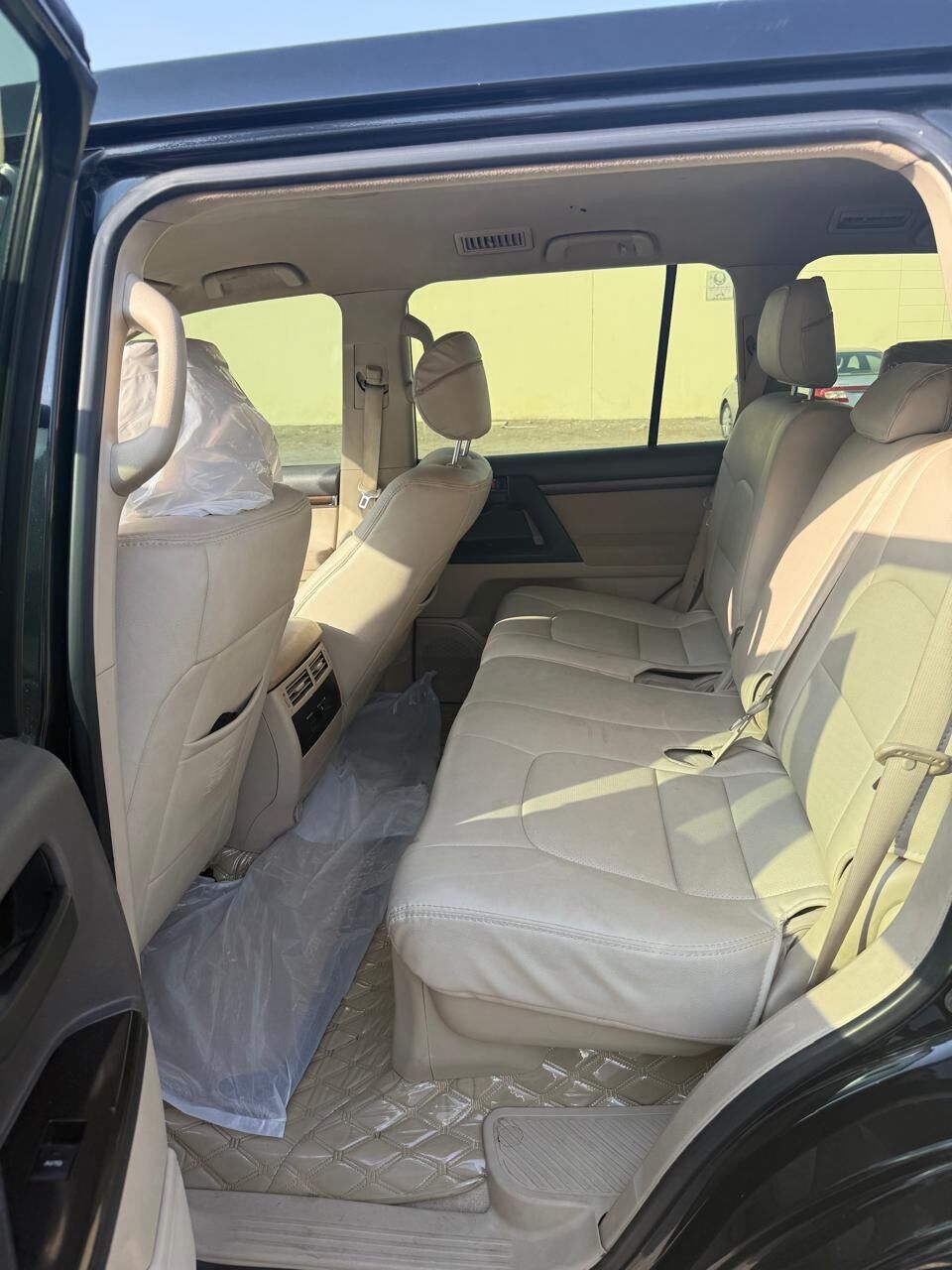 Riyadh, Vehicles, Cars & Trucks , SAR 147000,  Toyota Land Cruiser GXR1,  2020,  Automatic,  360000 KM,  Toyota Land Cruiser Diesel For Sale