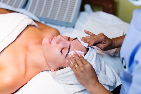 London, Beautician, Professional Waxing & Facial Treatments &ndash; West Kensington, London