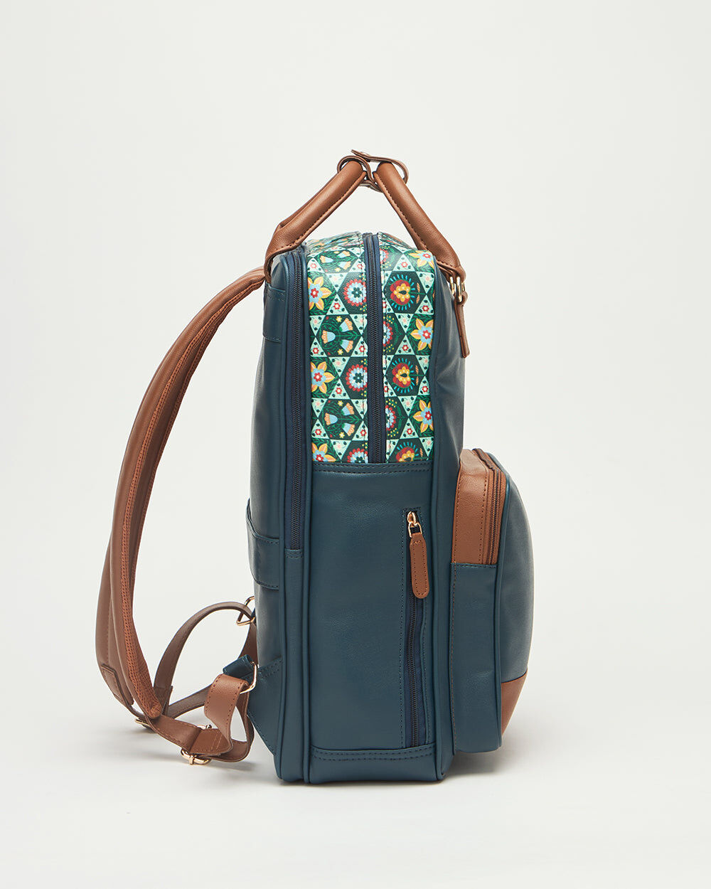 Mumbai, Clothing & Accessories, Buy Laptop Backpacks For Women: Stylish And Practical