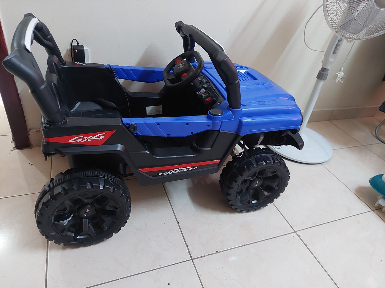 Thuqbah, Baby & Kid Stuff, SAR 275,  🚗 Kids Electric Car For Sale – Blue