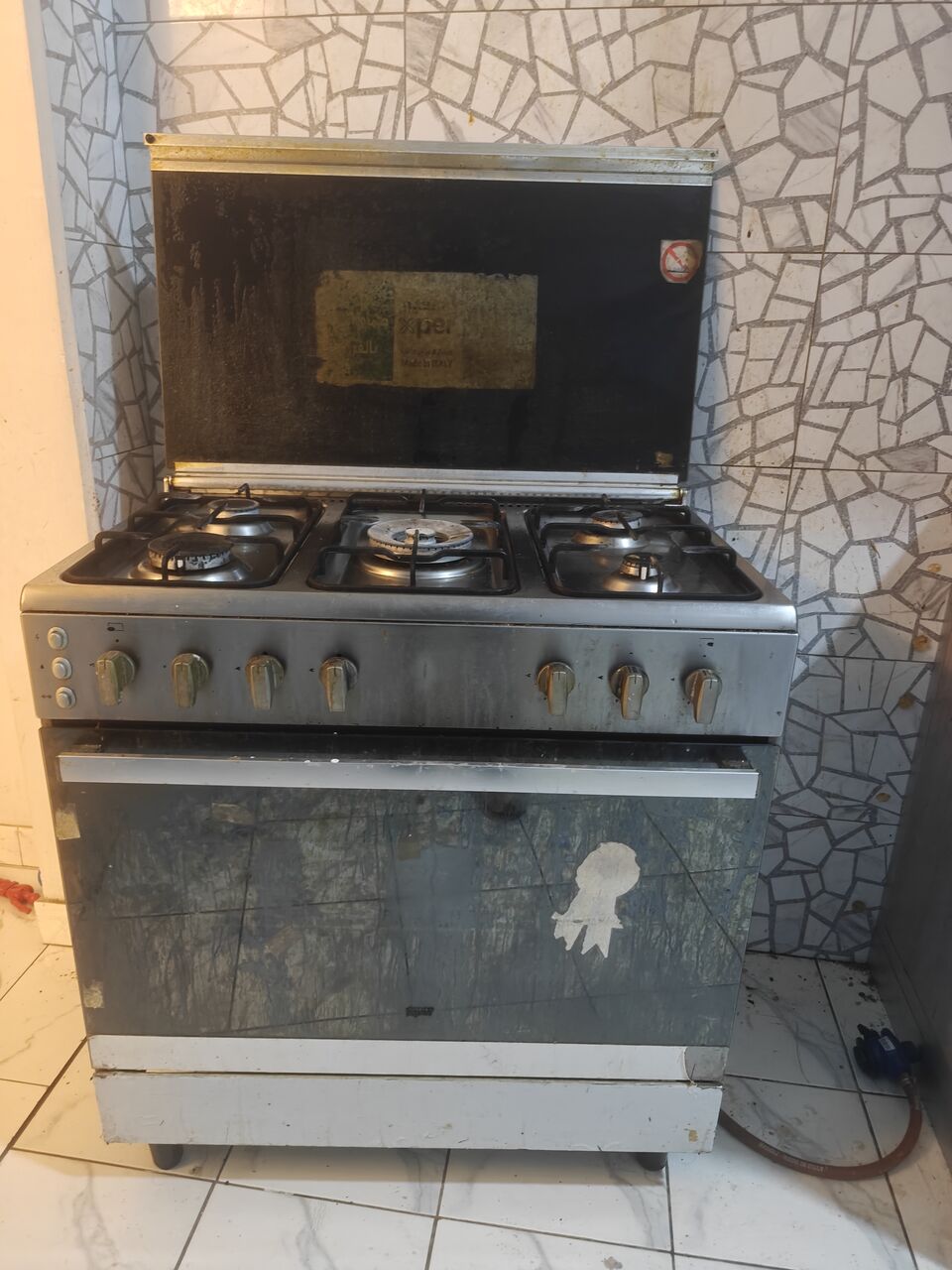 Riyadh, Air Conditioners, SAR 150,  5 Burner Cooking Range With Oven