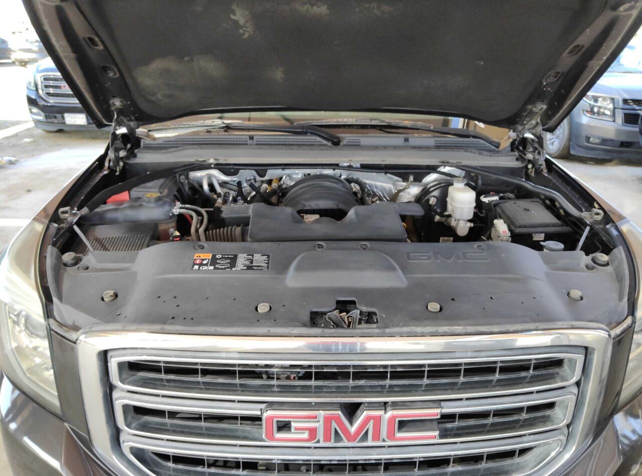 Jeddah, Vehicles, Cars & Trucks , SAR 117000,  Gmc Yukon,  2018,  Automatic,  32747 KM,   SLE 2WD