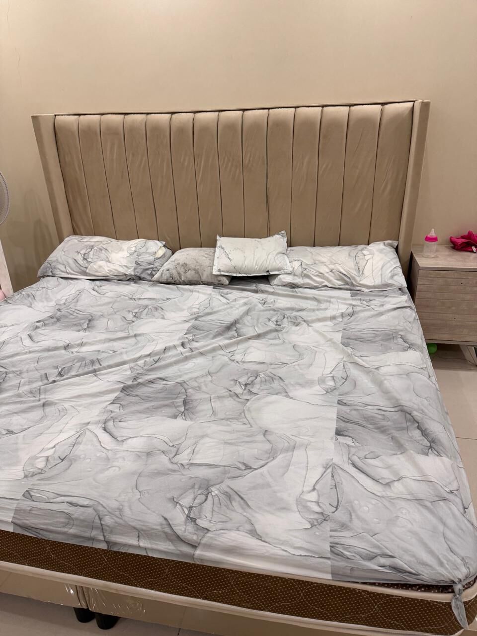 Al Naseem, Furniture, SAR 150,  King Size Bed Without Mattress