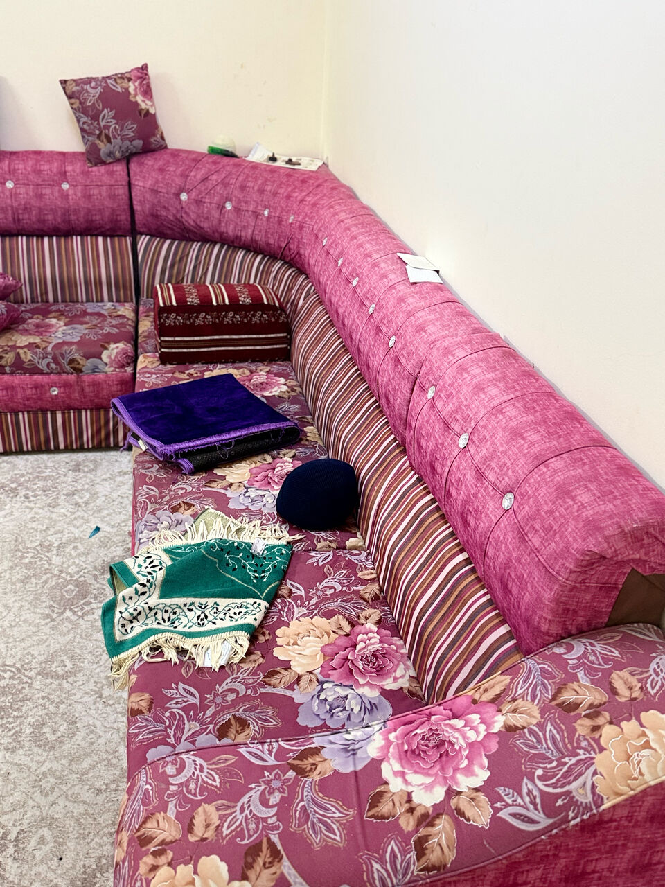 Jeddah, Furniture, SAR 850,  Bedroom Furniture +free Sofa Set