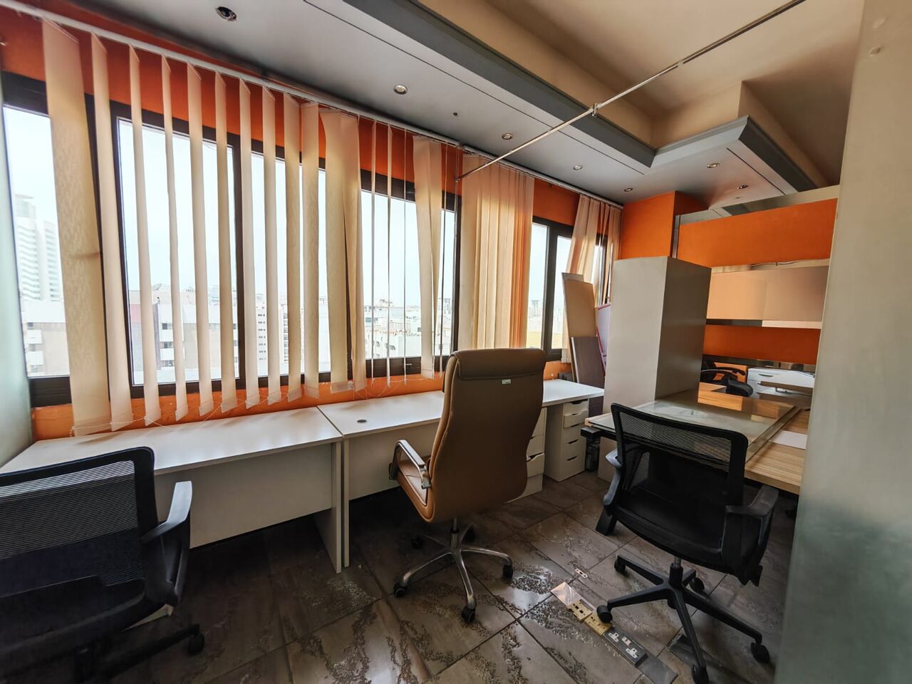 Deira, Offices, AED 165000,  1427 Sq. Feet,  AED 165,000/Year - Furnished Office, Maktoum Road
