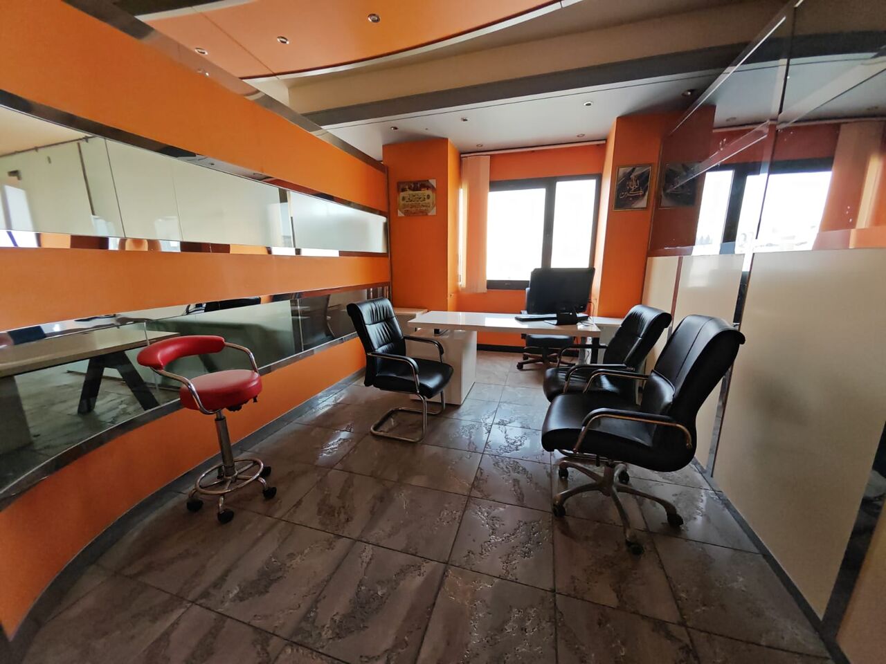 Deira, Offices, AED 165000,  1427 Sq. Feet,  AED 165,000/Year - Furnished Office, Maktoum Road
