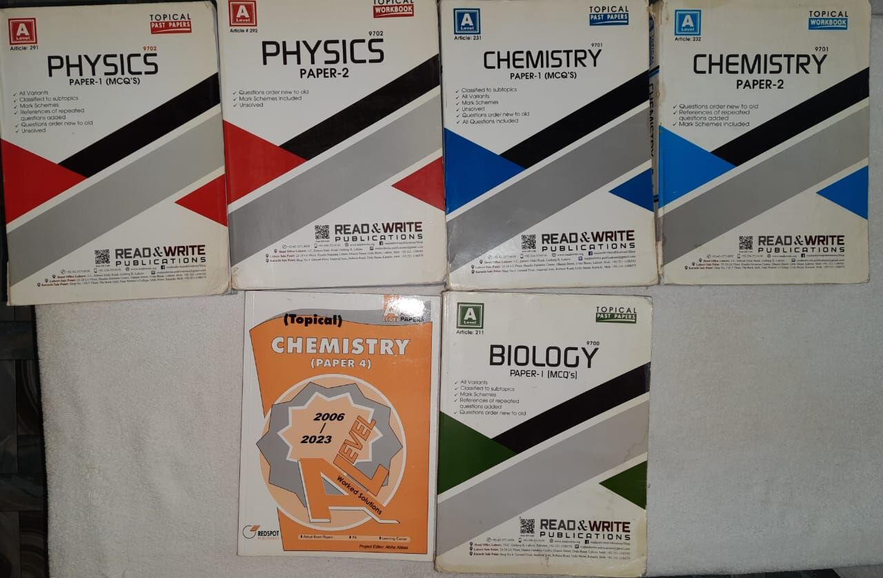 Riyadh, Books, O/A Level Books And Past Papers (used)