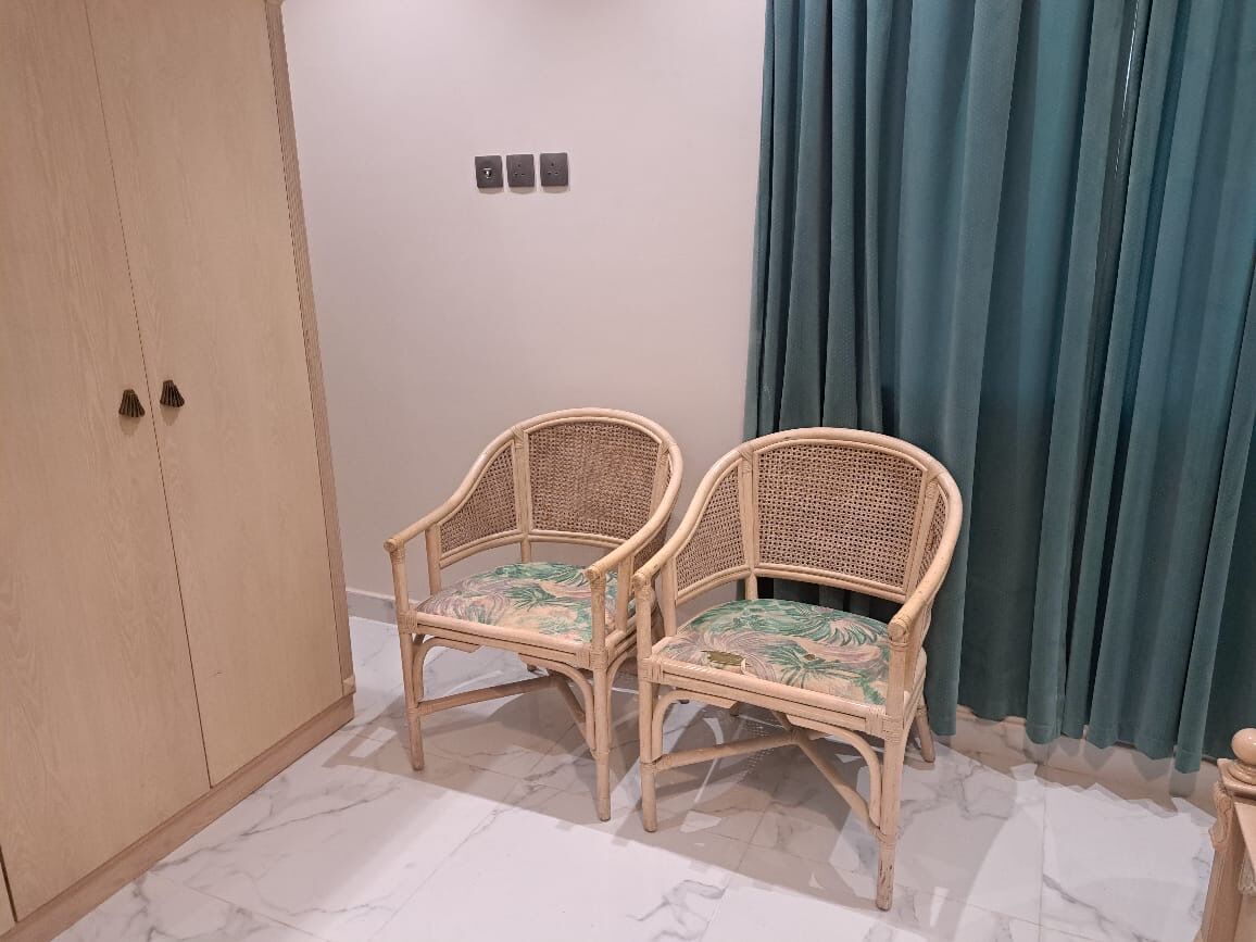 Jeddah, Furniture, SAR 1500,  Complete Used Wooden Bedroom & Sofa Sets