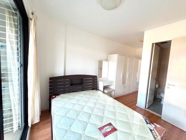 Bangkok, Villas, THB 15000,  43 Sq. Meter,  The Sense Sukhumvit 68 Spacious Comfortable 2nd Floor BTS Udomsuk
