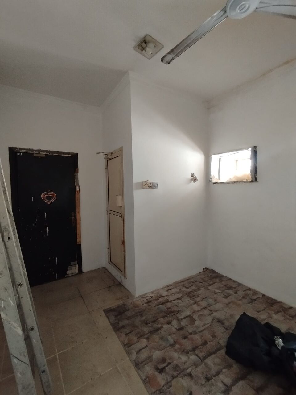 Manama, Rooms for Rent, BHD 80/month,  Single Room With Attached Bathroom