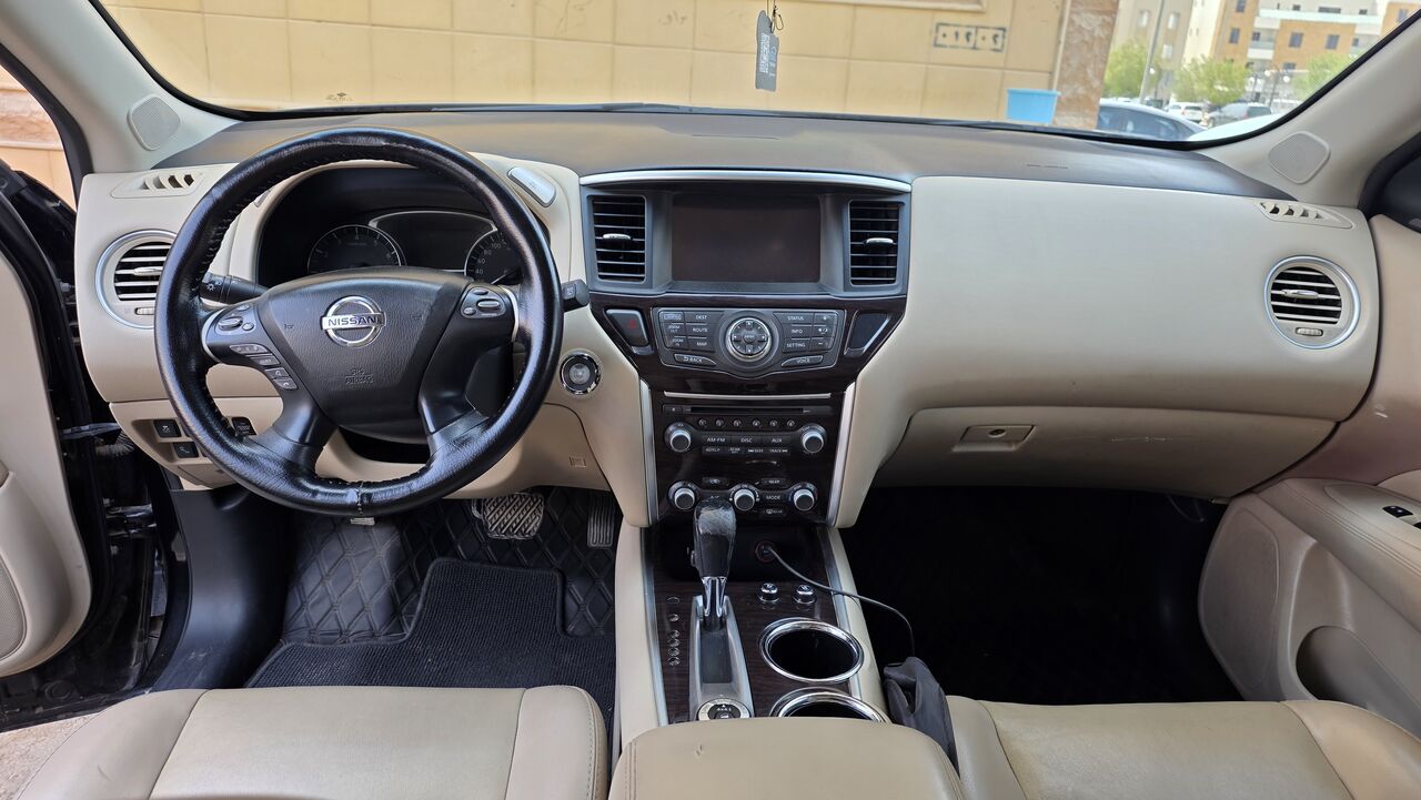 Riyadh, Vehicles, Cars & Trucks , SAR 38000,  Nissan Pathfinder,  2016,  Automatic,  173500 KM,  SL Full Option