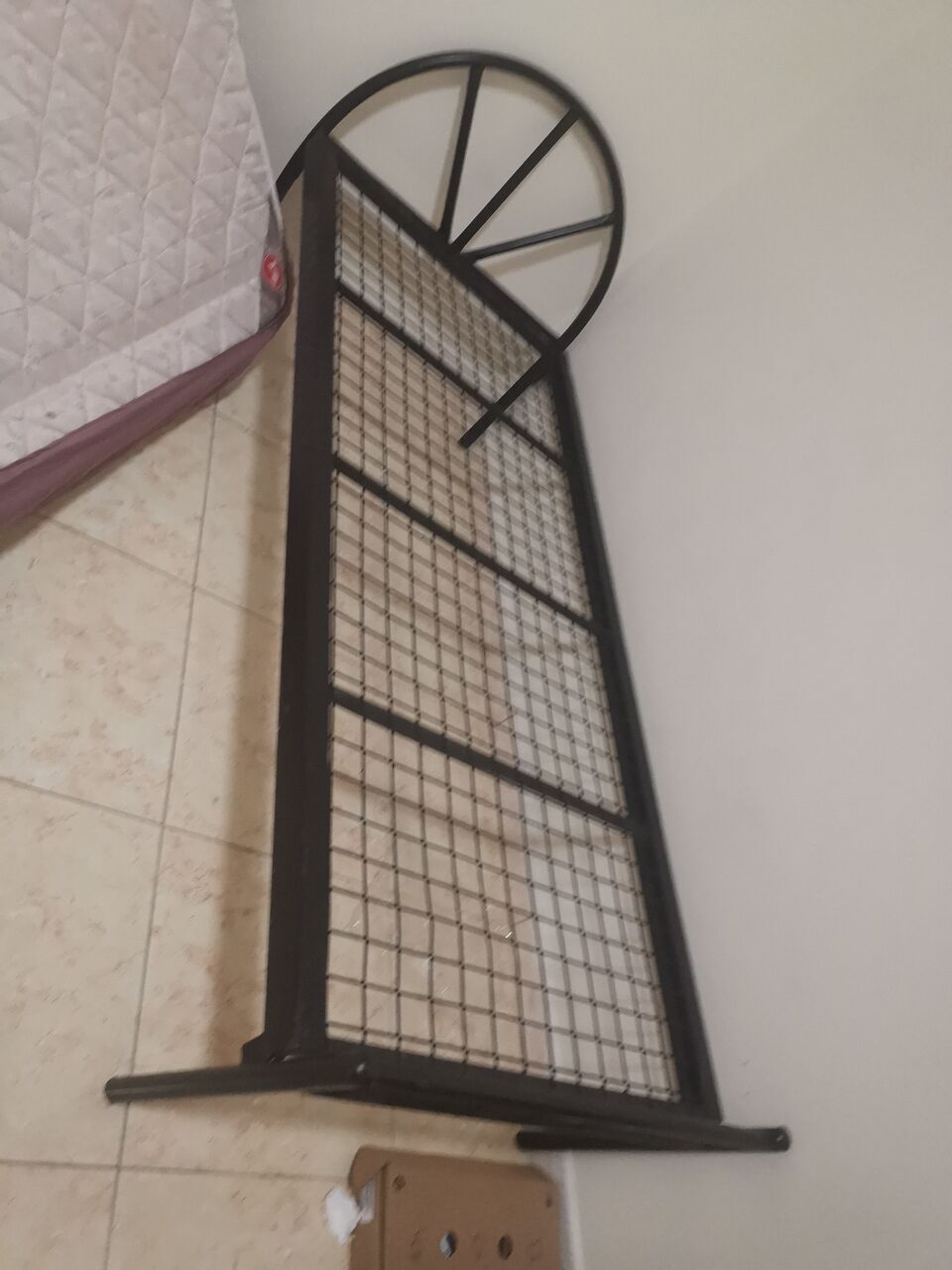 Jeddah, Furniture, SAR 300,  Closet,Two Bed And TV Plasma  In Jeddah Afesaleyah