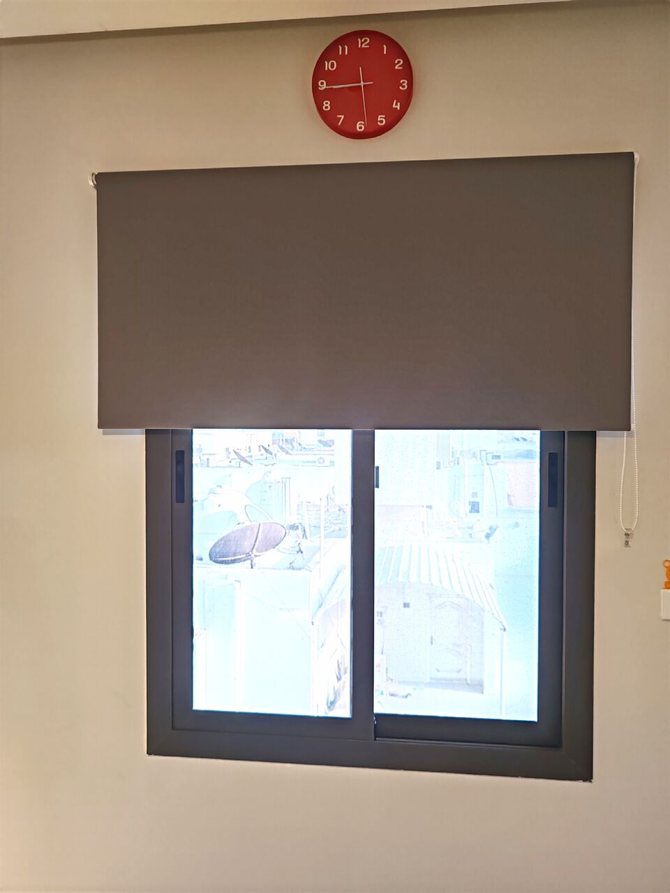 Jeddah, Household Items, SAR 60,  Grey Roller Window Blind / Curtain
