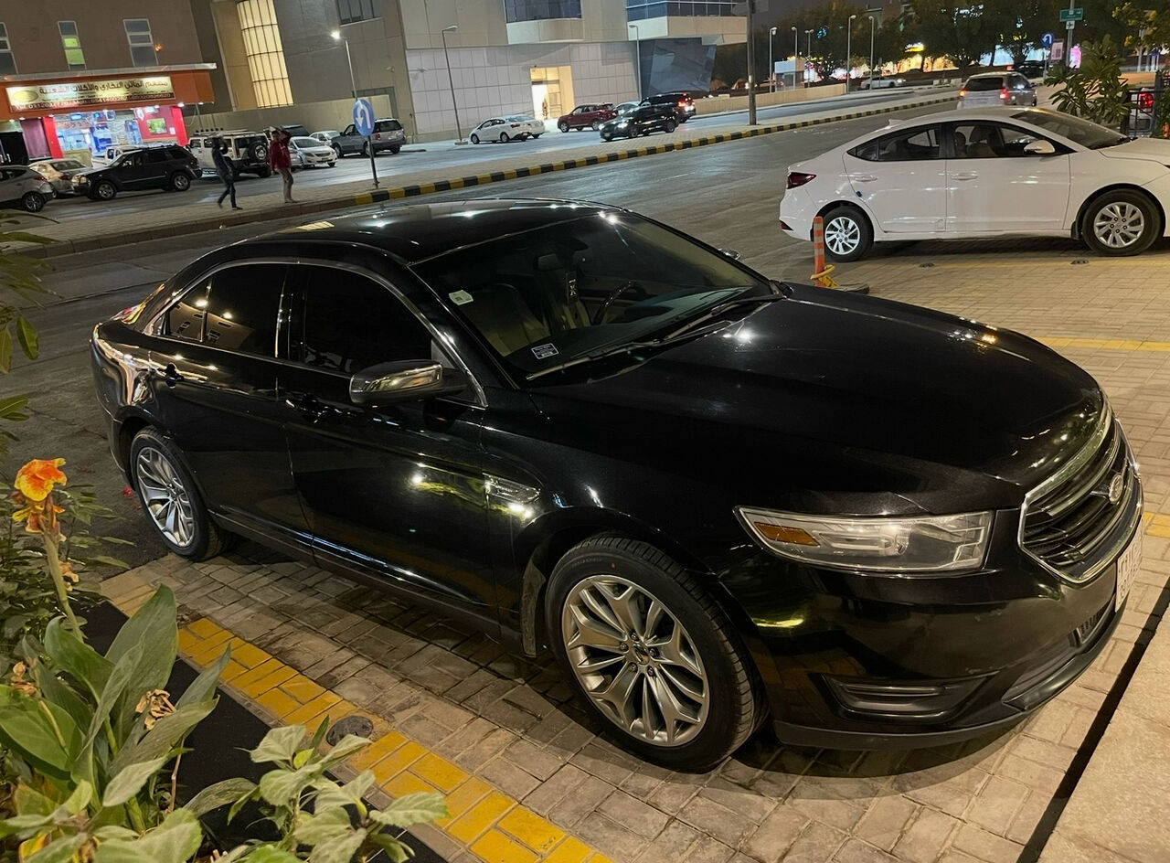 Riyadh, Vehicles, Cars & Trucks , SAR 35000,  Ford Taurus,  2013,  Automatic,  295000 KM,   -