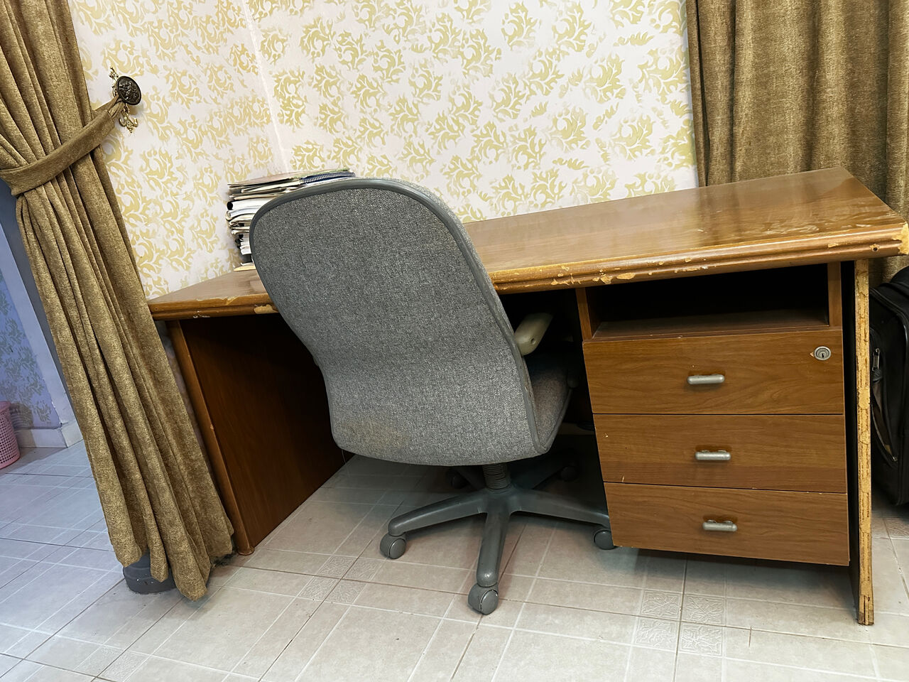 Jeddah, Furniture, SAR 300,  Premium Wooden Office Table + Comfortable Office Chair