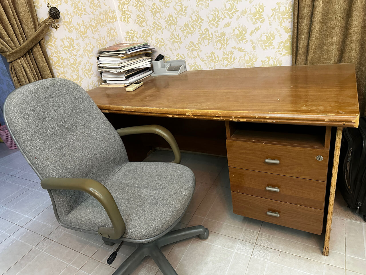 Jeddah, Furniture, SAR 300,  Premium Wooden Office Table + Comfortable Office Chair