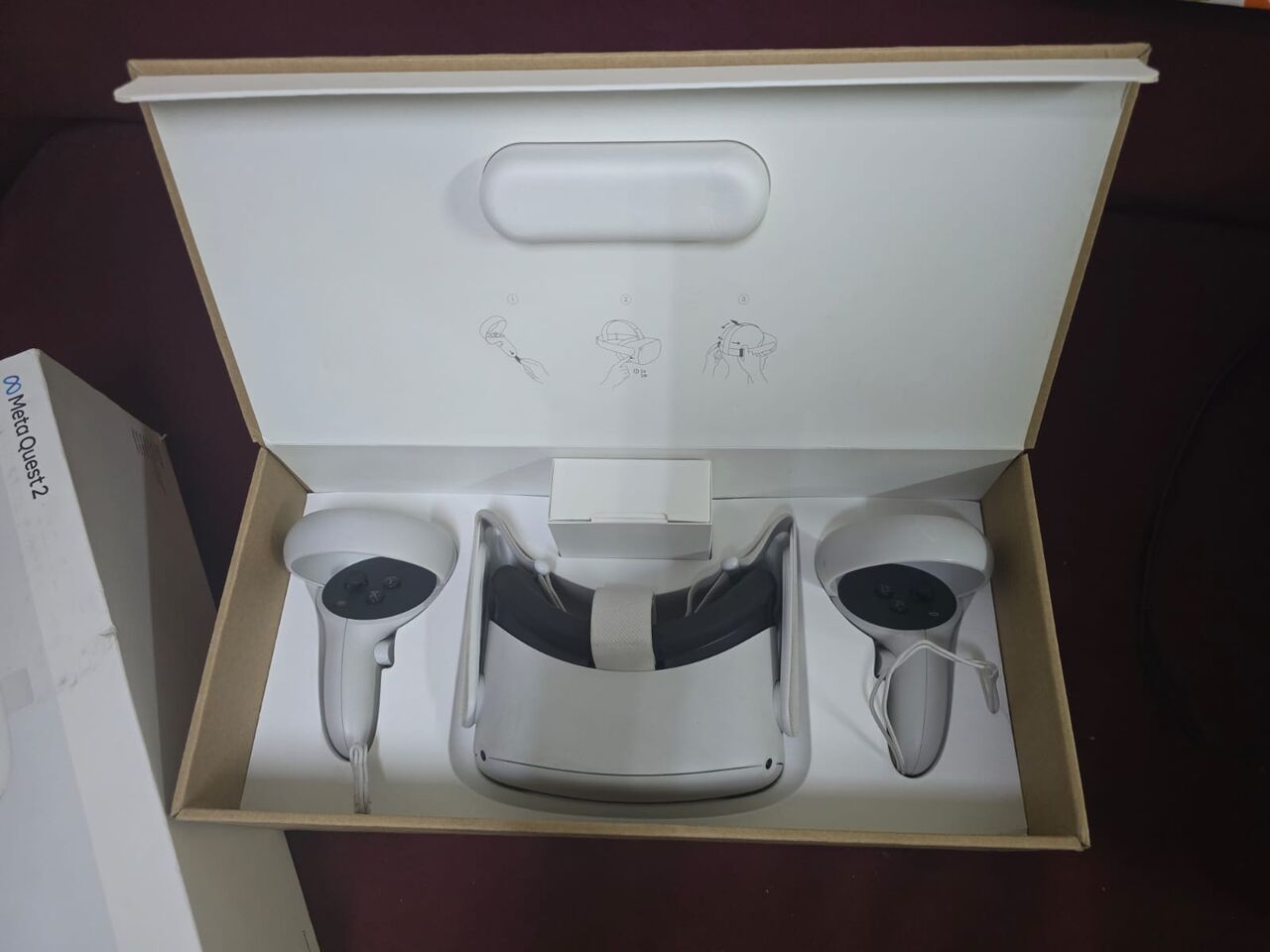 Al Malaz, Video Games, SAR 1000,  META Quest 2 &mdash; Advanced All-In-One Virtual Reality Headset &mdash; 128 GB
