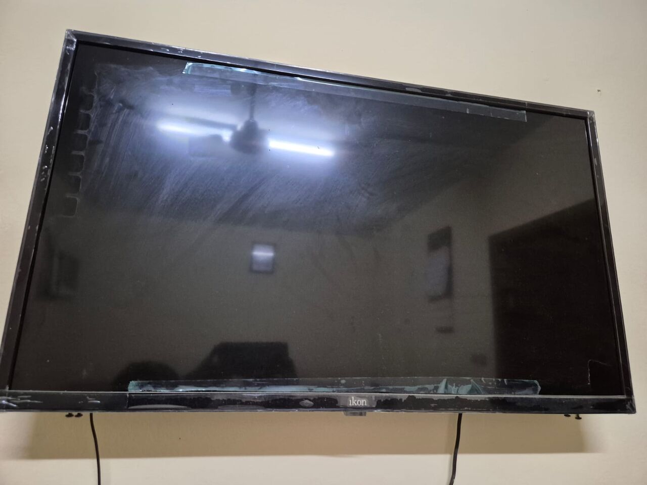 Riyadh, Electronics, SAR 300,  IKON TV 32inch For Sale